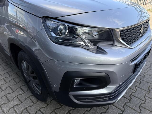 Peugeot Rifter 2+1 Rolstoelauto 1.2 Puretech Allure (Z.g.a.n. Rifter Automaat 2+1 Rolstoelauto!)