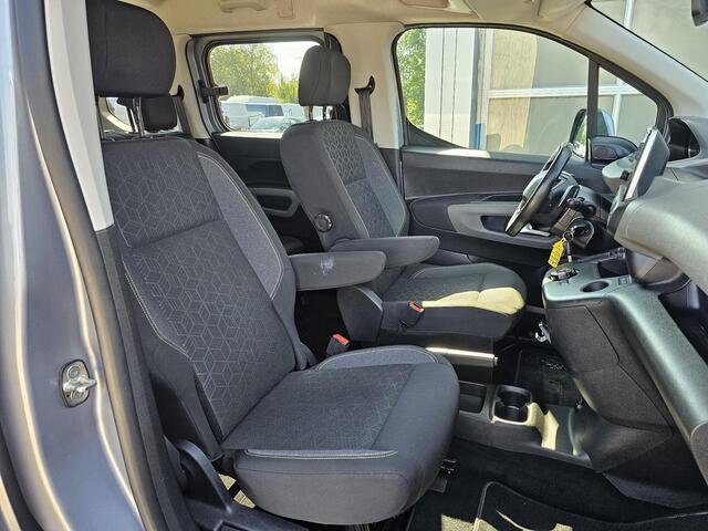 Peugeot Rifter 1.2 Puretech Allure automaat | Hoge instap | Ruim en praktisch | Stoelverwarming | Climate control | Parkeersensoren | Trekhaak |