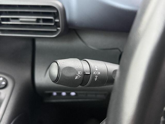 Peugeot Rifter 1.2T 110PK Allure Trekhaak/Camera/Nav/Led/CarPlay