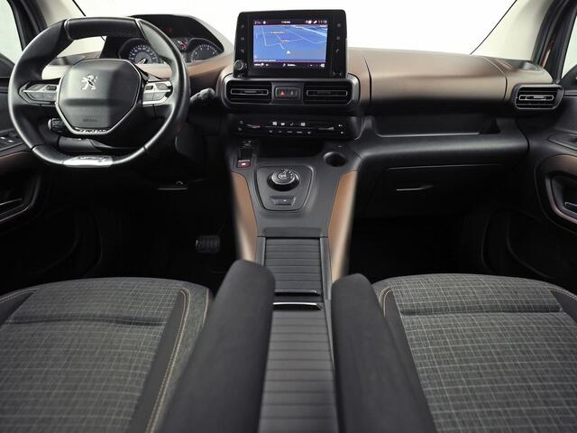 Peugeot Rifter 1.2 Puretech GT-Line (APPLE CARPLAY, NAVIGATIE, 360 CAMERA, SCHUIFDEUREN, GETINT GLAS, STOELVERWARMING, CRUISE, LM VELGEN, XENON, NIEUWSTAAT)