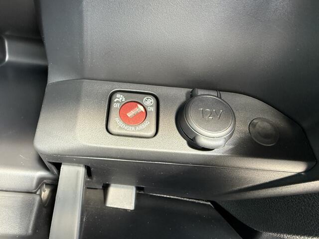 Peugeot Traveller E-Traveller 75 kwh Long | 8 Personen | Elektrisch | Elektrische deuren |