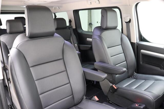 Peugeot Traveller 2.0 BlueHDi Business VIP Long S&S 180 PK | Automaat | Luxe uitvoering | 7 Zitplaatsen | Lederen bekleding | Elektrische schuifdeuren | Sidebars | Trekhaak | VOL opties