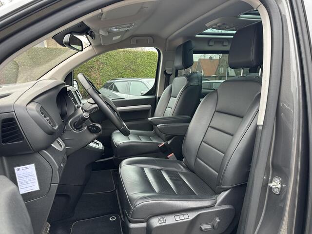 Peugeot Traveller e-Traveller 75 kWh Business Allure VIP Long | 100 % Elektrisch | Automaat | Lengte 3 | Vol Opties ! | Lederen Bekleding | Panoramadak | 8-Zitplaatsen | Stoelverwarming | 2x Elektrische Zijschuifdeur | Achterklep | Climate Control | Navigatie | Lichtmetale