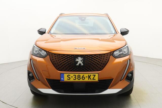 Peugeot e-2008 EV Allure Pack 50 kWh | Navigatie | Stoelverwarming | Camera | Keyless | Lichtmetalen velgen | Getint glas