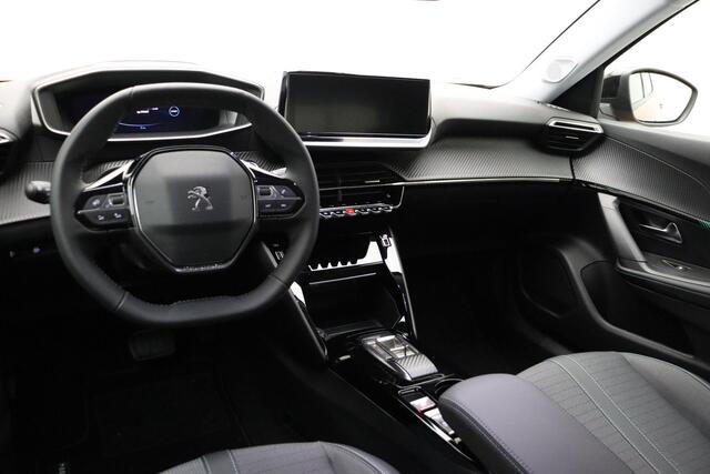Peugeot e-2008 EV Allure Pack 50 kWh | Navigatie | Stoelverwarming | Camera | Keyless | Lichtmetalen velgen | Getint glas