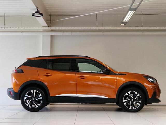 Peugeot e-2008 EV Allure Pack 50 kWh 3-Fase 11 kWh | Stoelverwarming | Advanced Grip Control | Apple Carplay/Android Auto | Achteruitrijcamera | Cruise Control |