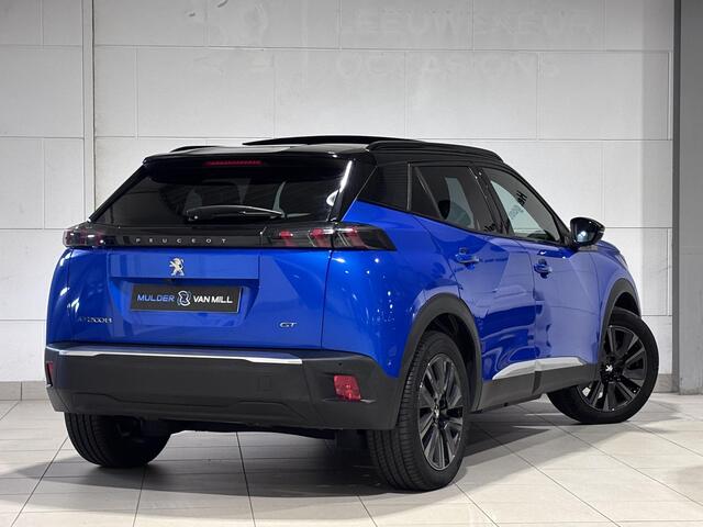 Peugeot e-2008 SUV GT Pack EV 3-FASEN 50kWh 136pk AUTOMAAT SCHUIF/KANTELDAK | ALCANTARA/LEDER | ADAPTIVE CRUISE | SMART KEYLESS ENTRY | STOELVERW. | 18" LM-VELGEN 'EVISSA' | NAVI | CAMERA