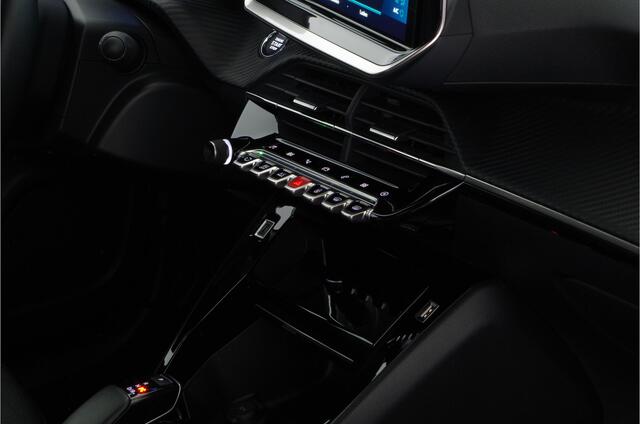 Peugeot e-2008 EV Allure Pack 50 kWh > 3D cockpit/Keyless entry/camera/17inch/dakrails