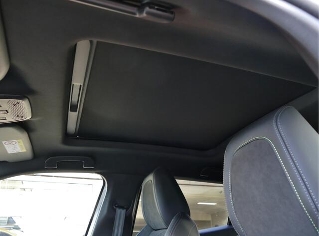 Peugeot e-2008 EV GT Pack 50 kWh | achteruitrijcamera | Apple Carplay / Android auto | panoramadak