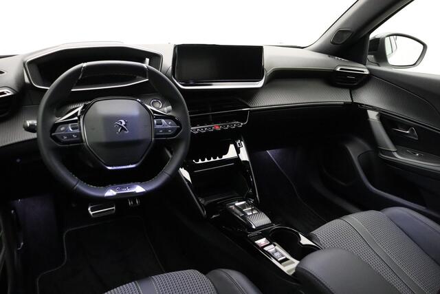 Peugeot e-2008 EV GT 50 kWh 100% Elektrisch | | Cruise control | Climate control | Navigatie | Parkeersensoren | Achteruitrijcamera |