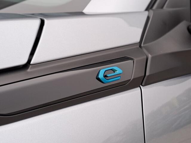 Peugeot e-2008 EV Allure 50 kWh | Parkeercamera | Stoelverwarming | Navigatie Just Lease