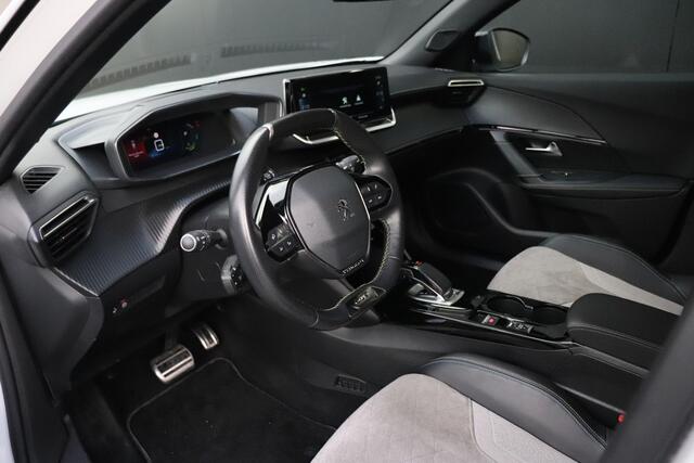 Peugeot e-2008 EV GT Pack 50 kWh | STOELVERW. | 360° CAMERA | CRUISE | APPLE CARPLAY | NAVI |