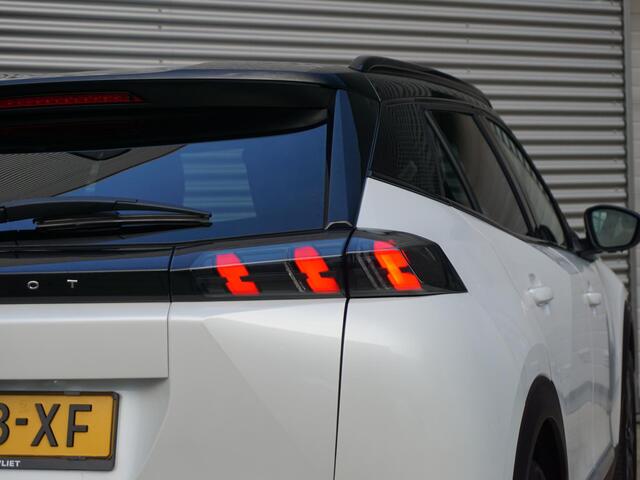 Peugeot e-2008 EV GT Pack 50 kWh Panoramadak | Alcantara Leder interieur