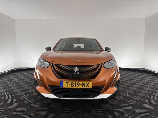 Peugeot e-2008 EV Active Pack 50 kWh [ 3-Fase ] (INCL.BTW) *FULL-LED | APPLE-CARPLAY | COMFORT-SEATS | KEYLESS | ECC | PDC | CRUISE*