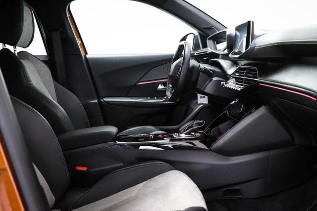 Peugeot e-2008 EV GT 50 kWh | LED | DAB | APPLE | SFEERVERLICHTING | CAMERA