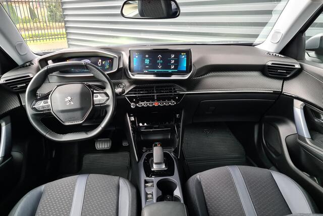 Peugeot e-2008 EV Allure 50 kWh 3D dashboard - 17 inch