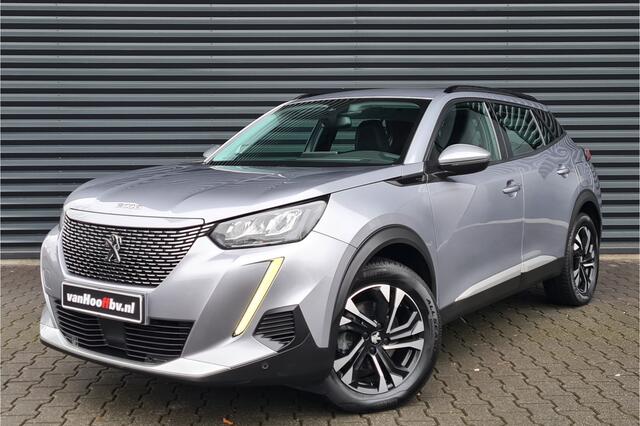 Peugeot e-2008 EV Allure 50 kWh 3D dashboard - 17 inch
