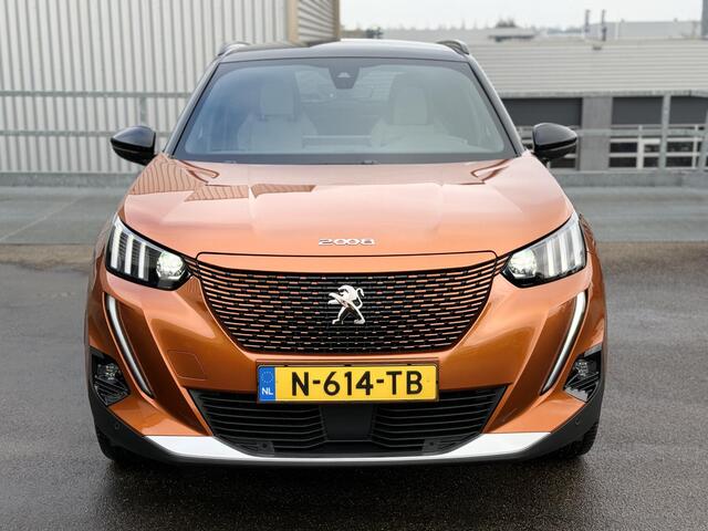 Peugeot e-2008 EV GT Pack 50 kWh 1e eigenaar, Nederlandse auto in nieuwstaat. Incl: AppleCarplay/AndroidAuto, Cruise Control, Climate Control, Navigatie, LM velgen