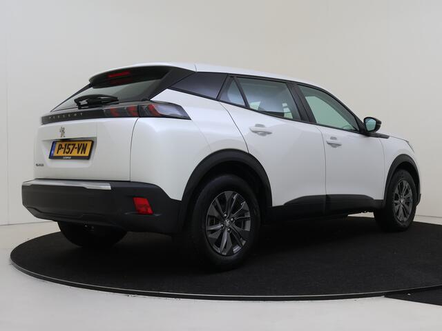 Peugeot e-2008 EV Active Pack 50 kWh | Navigatie | Camera | LM Velgen |