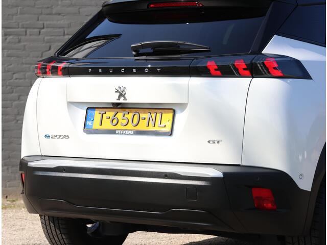 Peugeot e-2008 EV GT 50 kWh | Navigatie | Keyless | Cruise Control | Climate Control | Camera | LED | Apple Carplay/Android Auto | TwoTone |