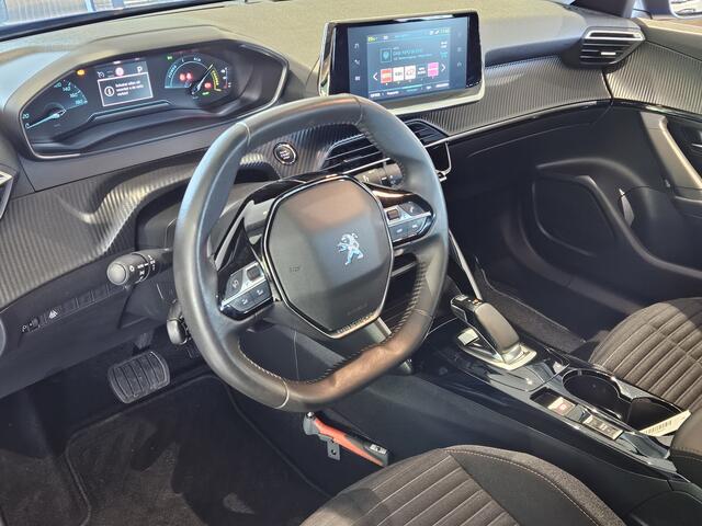 Peugeot e-2008 EV Blue Lease Active 50 kWh 3-Fase WORDT VERWACHT !! | Navigatie | Camera | Apple Carplay en Android Auto | Laadkabel Aanwezig | Lage Kilometerstand met NAP!!