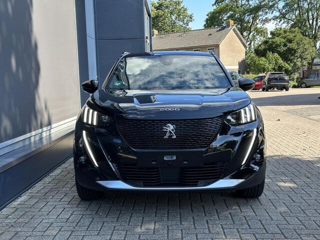 Peugeot e-2008 EV GT | Slechts 20.000 KM Gereden | 3 Fase Lader | Volledig Nappa Lederen Bekleding | Navigatie | Adaptieve Cruise Control |3D i-Cockpit | Camera | Climate Control | Stoelverwarming |