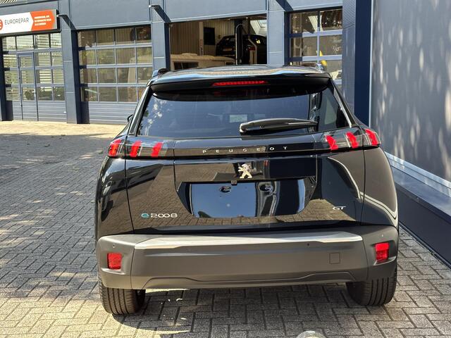Peugeot e-2008 EV GT | Slechts 20.000 KM Gereden | 3 Fase Lader | Volledig Nappa Lederen Bekleding | Navigatie | Adaptieve Cruise Control |3D i-Cockpit | Camera | Climate Control | Stoelverwarming |