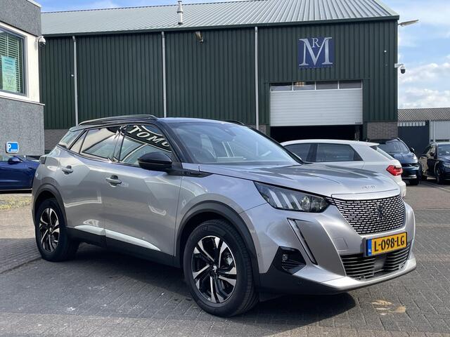 Peugeot e-2008 EV GT 50 kWh VAN: 20.900,- VOOR: 18.877,- EURO UW LENTEVOORDEEL: 2.023,- EURO TOPSTAAT! 3 FASE LADEN | PANORAMADAK