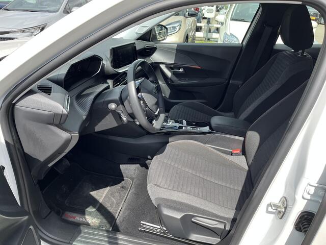 Peugeot e-2008 EV Allure 50 kWh
