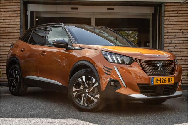 Peugeot e-2008 EV GT 50 kWh Sportstoelen/ Camera/ Blindspot/ Carplay/ Full map navigatie