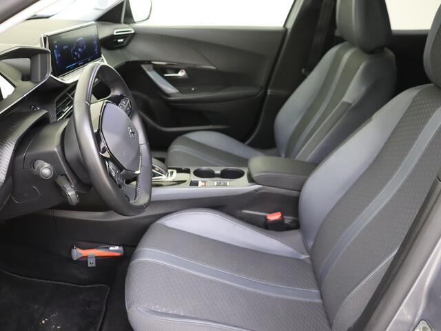 Peugeot e-2008 EV Allure 50 kWh 136PK | Park drive assist | Keyless | Stoelverwarming |