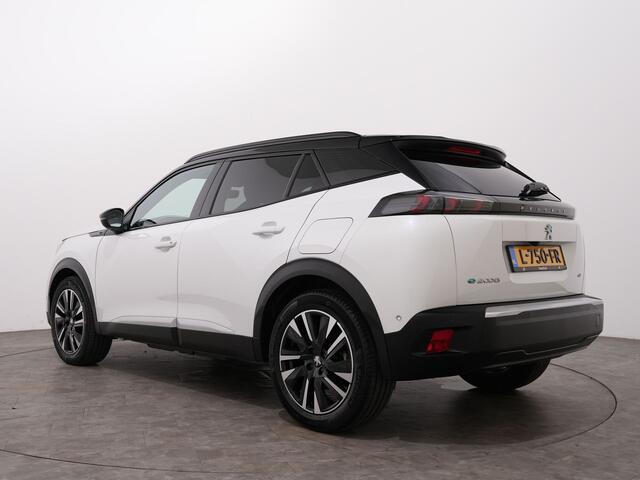 Peugeot e-2008 EV GT PACK 50 KWH 3-FASE | Navi | Panoramadak | Leer