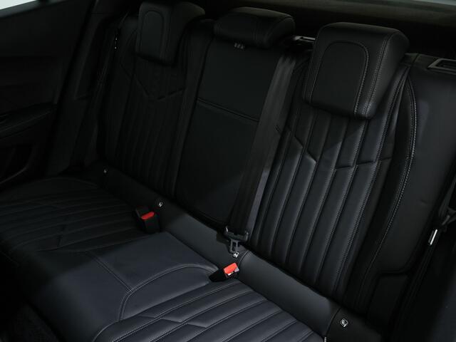 Peugeot e-2008 EV GT PACK 50 KWH 3-FASE | Navi | Panoramadak | Leer