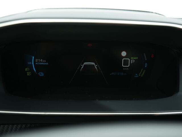 Peugeot e-2008 EV GT PACK 50 KWH 3-FASE | Navi | Panoramadak | Leer