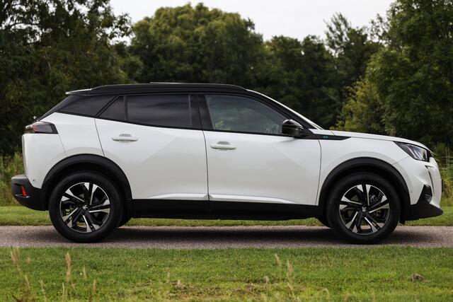 Peugeot e-2008 EV GT 50 kWh 3-Fase ? Pano ? LED ? Carplay