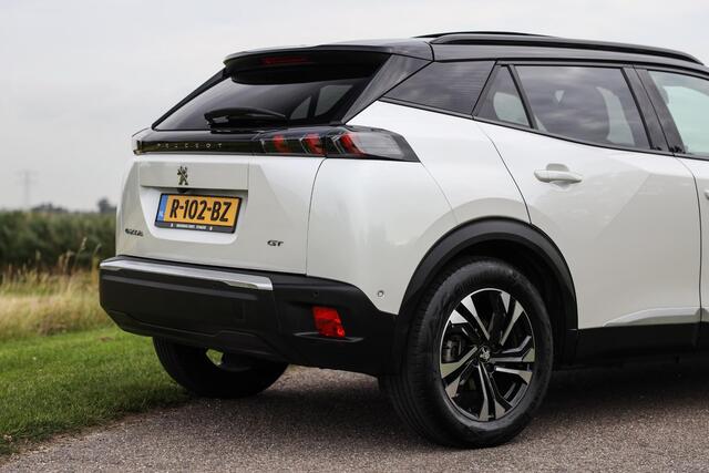 Peugeot e-2008 EV GT 50 kWh 3-Fase ? Pano ? LED ? Carplay