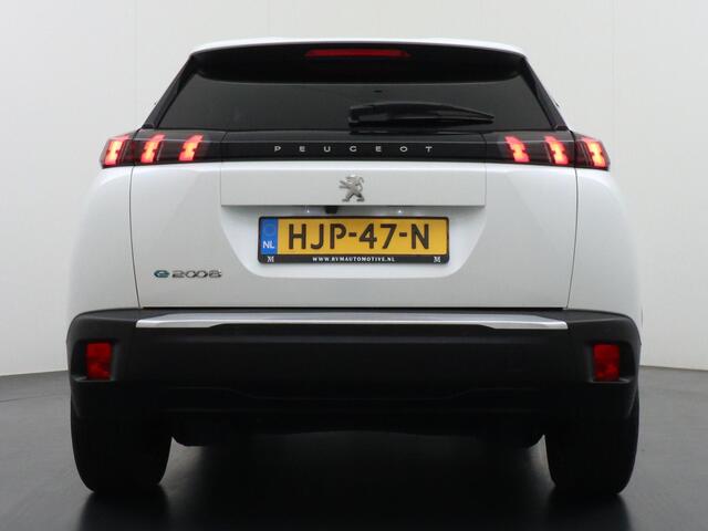 Peugeot e-2008 EV Allure 50 kWh CAMERA | NAVI | RIJKLAAR INCL. 12 MND. BOVAGGARANTIE