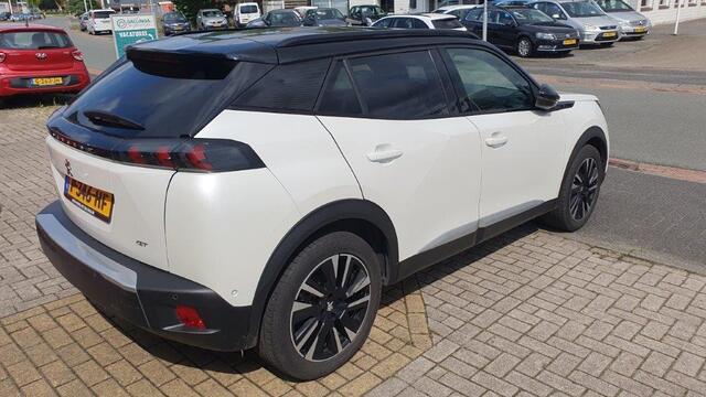 Peugeot e-2008 EV GT Pack 50kWh Panodak Trekh Alcantara LED
