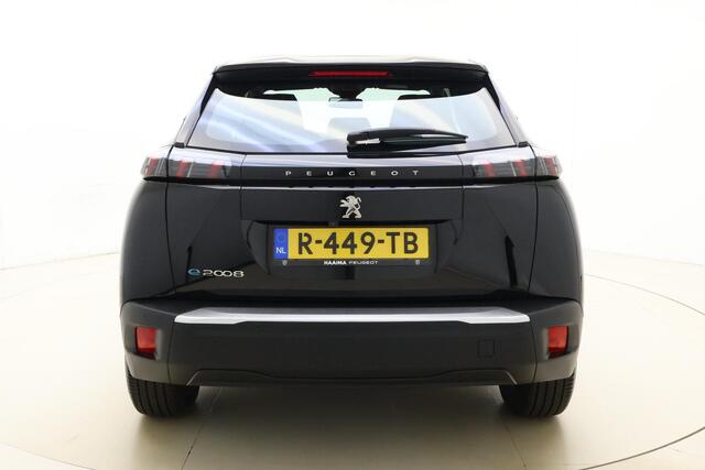 Peugeot e-2008 EV Active 50 kWh | Stoelverwarming | Apple Carplay/Android Auto | Camera | Climate Control | 1e Eigenaar