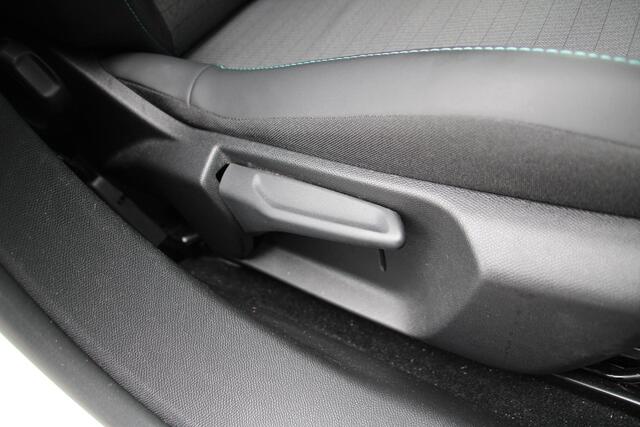 Peugeot e-2008 EV Allure Pack 50 kWh Automaat Airco Carplay Dealer onderhouden