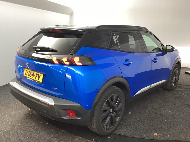 Peugeot e-2008 EV GT Première | Panoramadak | Camera |*