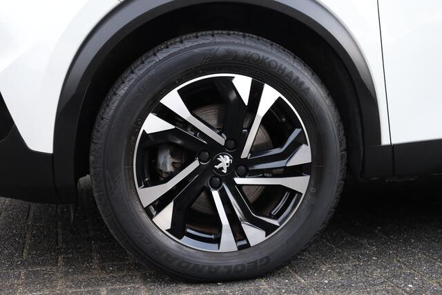 Peugeot e-2008 EV Allure Première CAMERA CARPLAY DAB CRUISE HALFLEER CLIMA 17"LMV