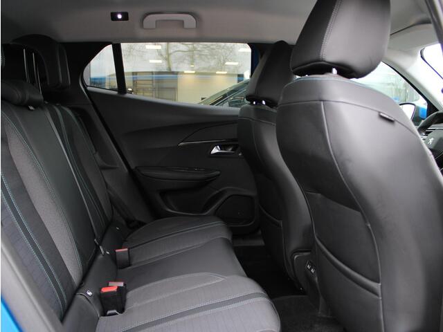 Peugeot e-2008 EV Allure Pack 50 kWh | Navi / Camera / Stoelverwarming