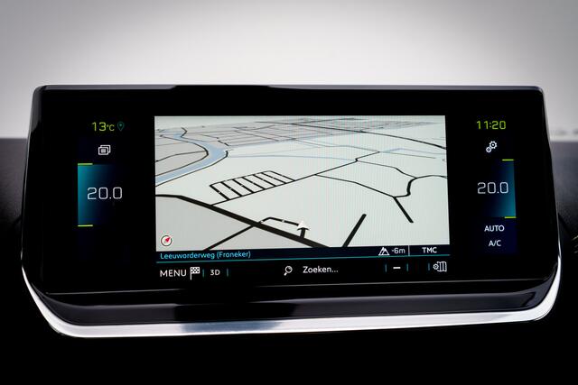 Peugeot e-2008 EV GT Pack 50 kWh | 3 Fase | Adap. Cruise | Carplay | Sportstoelen | Stoelverwarming | LED | Clima