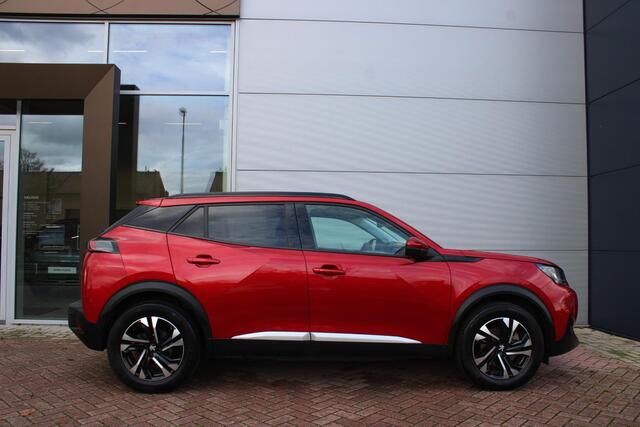Peugeot e-2008 EV Allure Pack 50 kWh Airco Navi Camera Carplay Dealer onderhouden