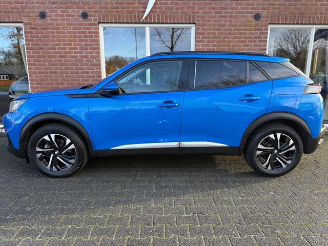 Peugeot e-2008 EV Allure 50 kWh GROOT.NAVI / HALF.LEER / CAMERA / 17 INCH LMV /