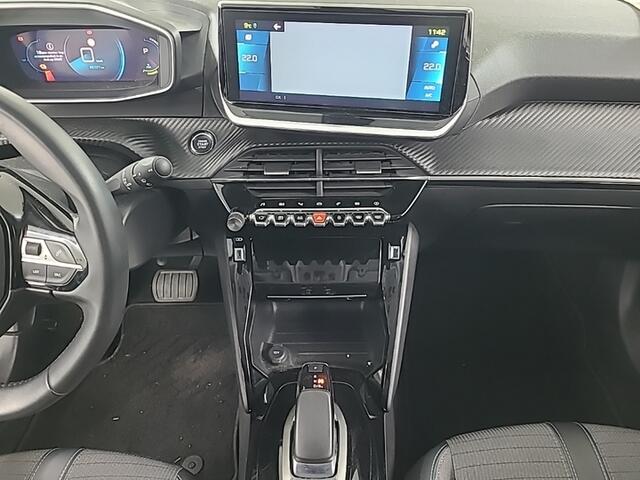 Peugeot e-2008 EV Allure Pack 50 kWh 3-Fase 1e-Eig.& Dealer-Onderh. BOVAG-Garantie. NL-Auto.