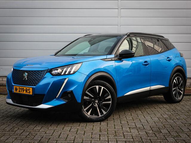 Peugeot e-2008 EV GT Pack 50 kWh | Clima | Cruise | Navi | Panoramadak | 360 graden camera | Lichtmetaal | Stoelverwarming |