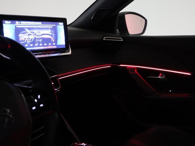 Peugeot e-2008 EV GT 50 kWh 3-FASE + ADAPTIVE CRUISE | STOELVERW. | 18 INCH | LED | APPLE CARPLAY | CAMERA