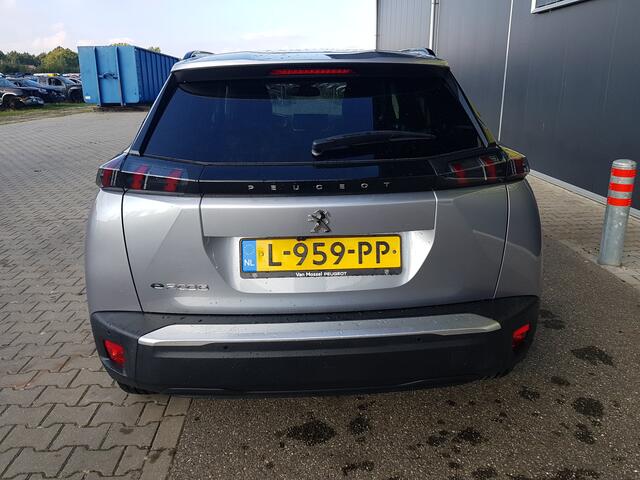 Peugeot e-2008 EV Allure Pack 50 kWh